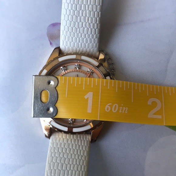 Bulova Diamond Watch - Picture 15 of 15